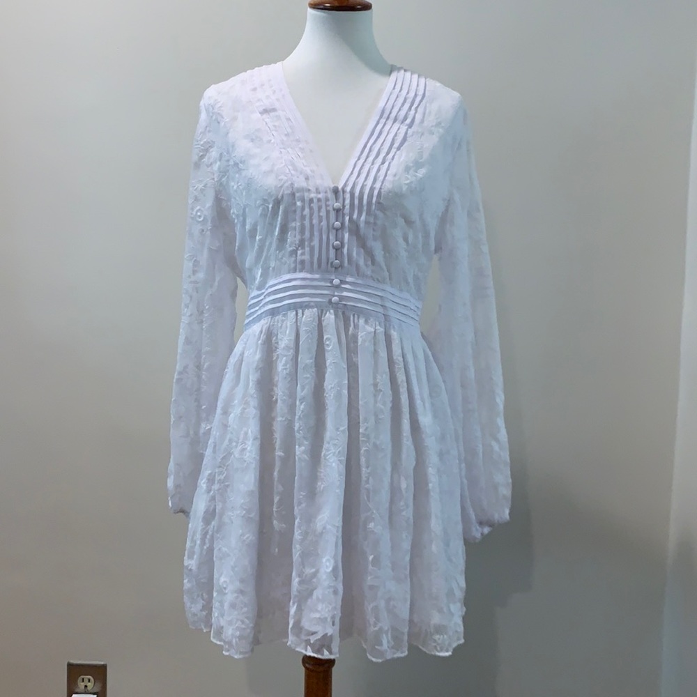 Women's White Embroidered Long Sleeve Dress